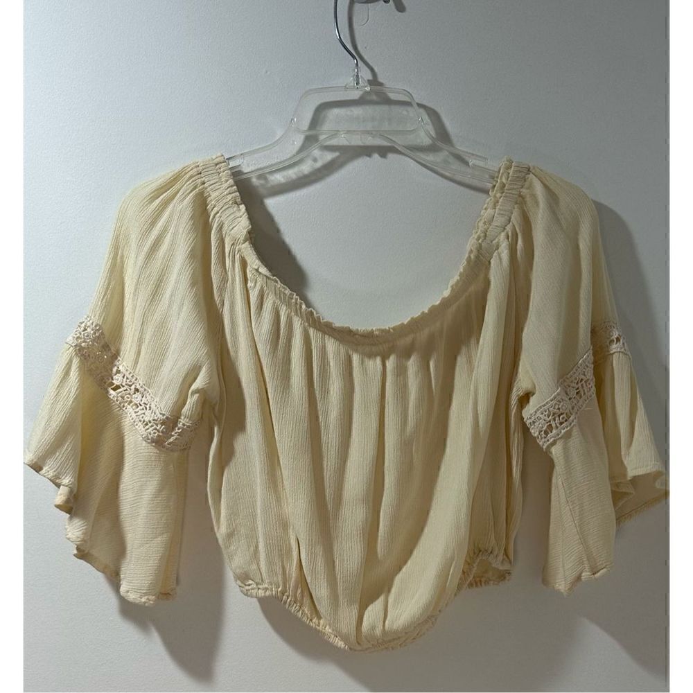 Altar’d State women’s cream off the shoulder 3/4 bell sleeve top size M #35-0879 - Picture 2 of 6